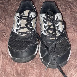asics volleyball shoes